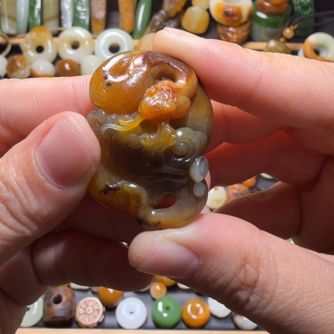 和田玉配饰未镶嵌这****子