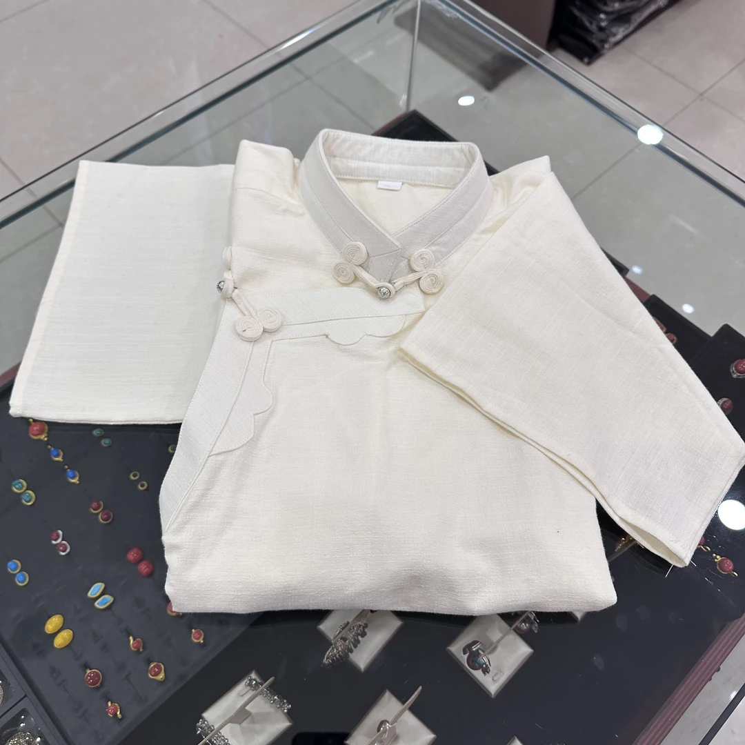 央迪藏式衬衣白色