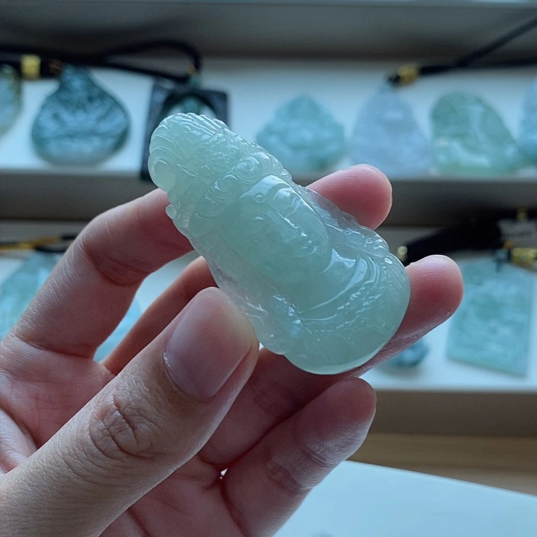 【闪购商品】翡翠未镶嵌颈饰
