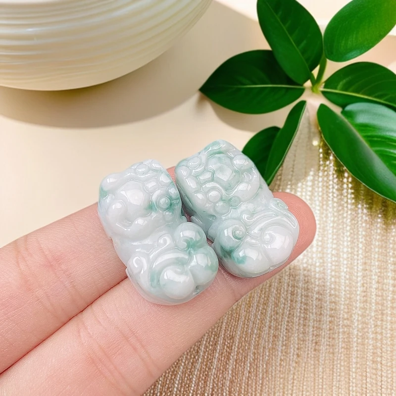 缅甸天然A货翡翠飘花霸王貔貅吊坠男女挂件手绳两用款多样性发一