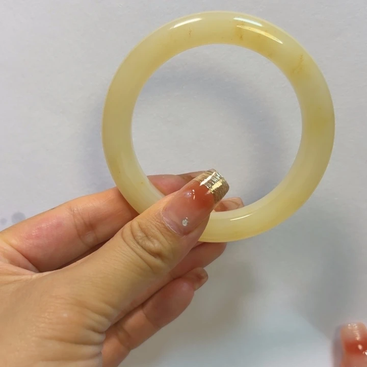 石英质玉（黄龙玉）未镶嵌手镯57圈口