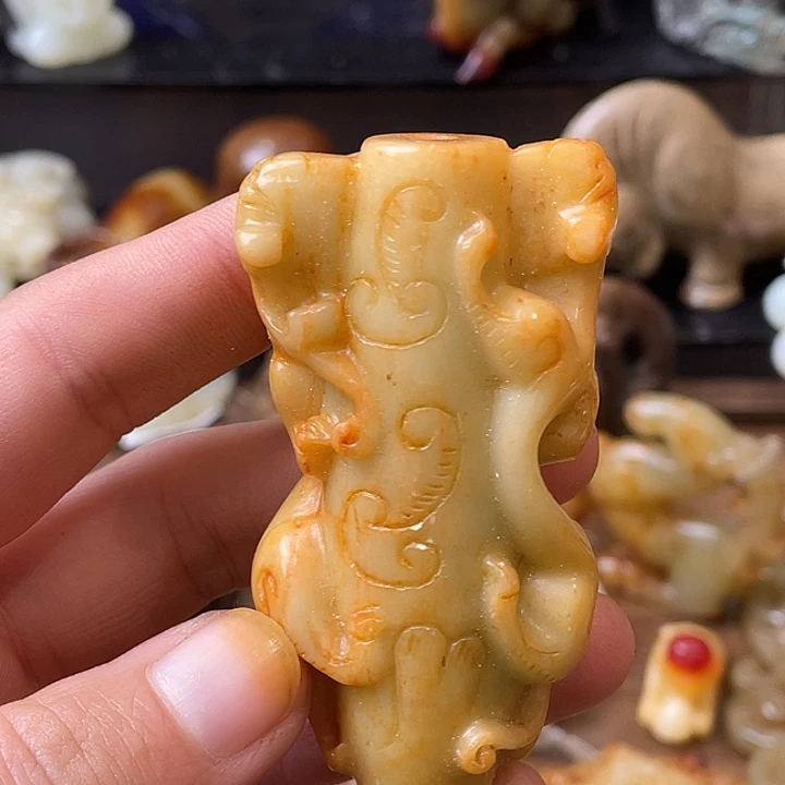 和田玉（糖玉）未镶嵌颈饰
