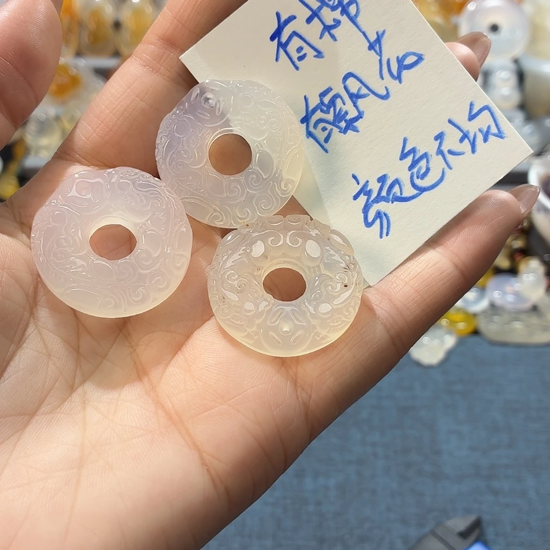 玛瑙/玉髓未镶嵌颈饰