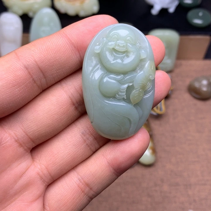 和田玉（糖玉）未镶嵌颈饰