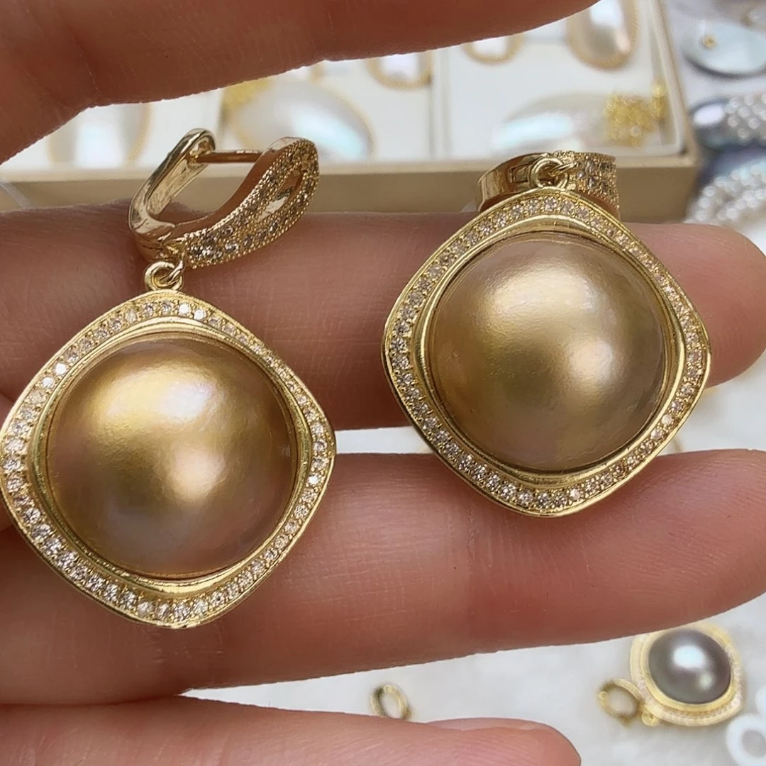 耳饰未镶嵌拼合珍珠（马贝珠）