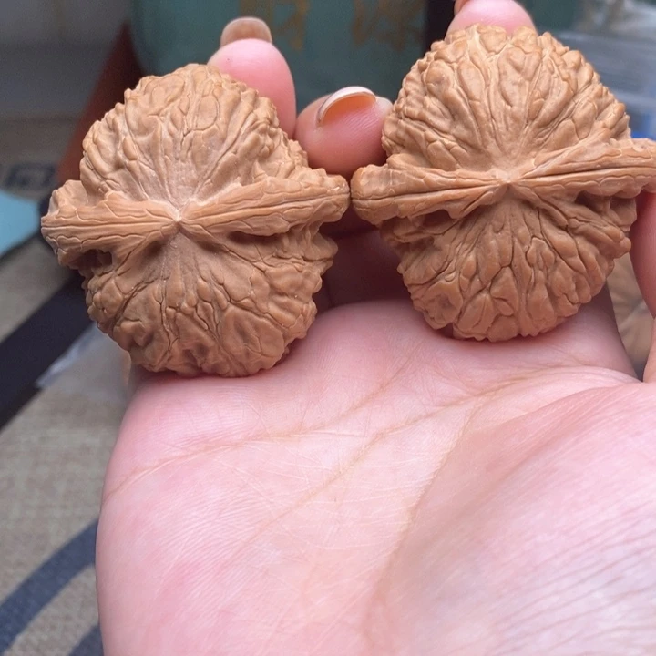 猴头核桃吊坠1227号白狮子46.47.33