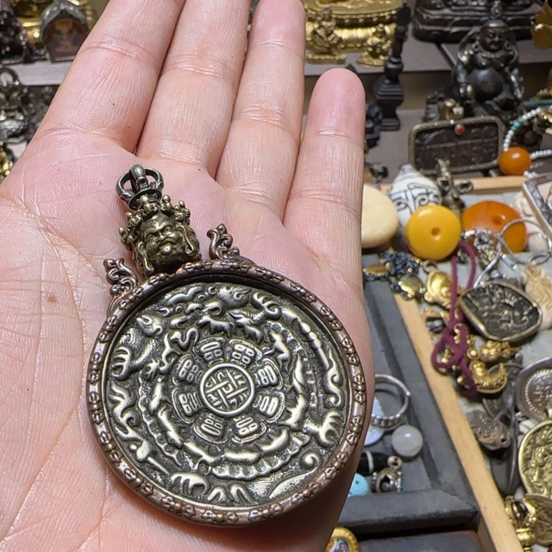 趣*哥牌子～～～牌子……………………