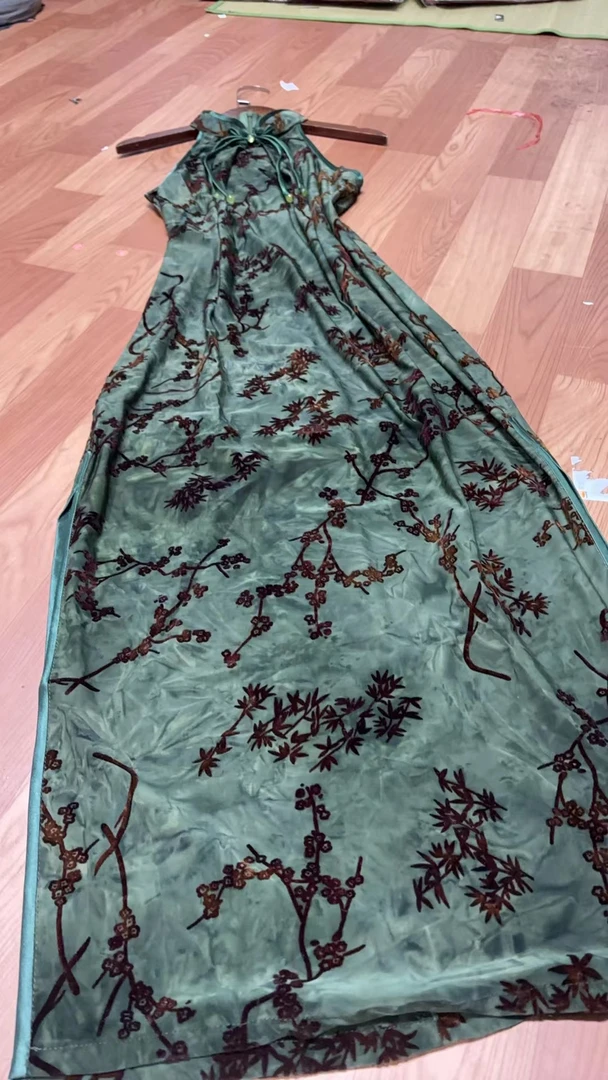 727-绿色 绝美 挂脖流苏扣 改良 旗袍