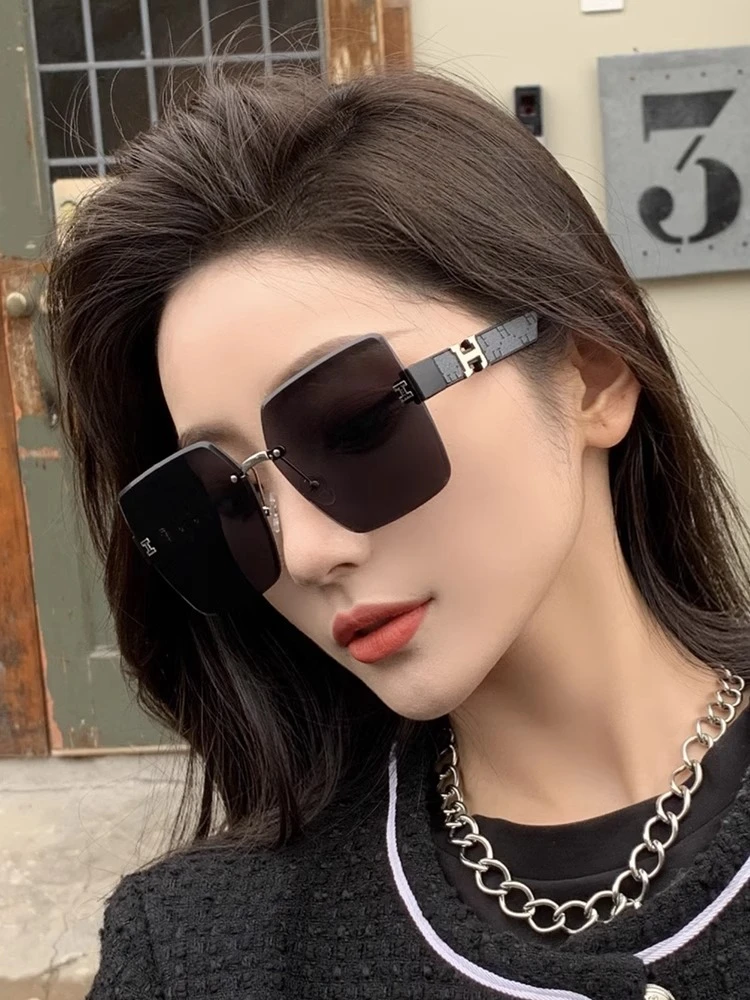 新款网红H墨镜高清无框太阳镜女款防紫外线强光开车大脸显瘦眼镜