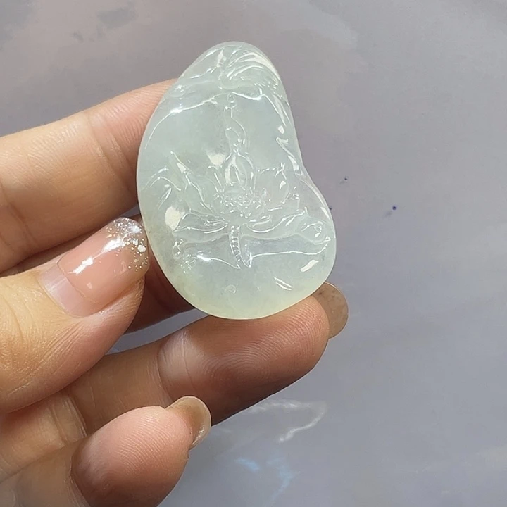 颈饰未镶嵌翡翠和和美美吊坠