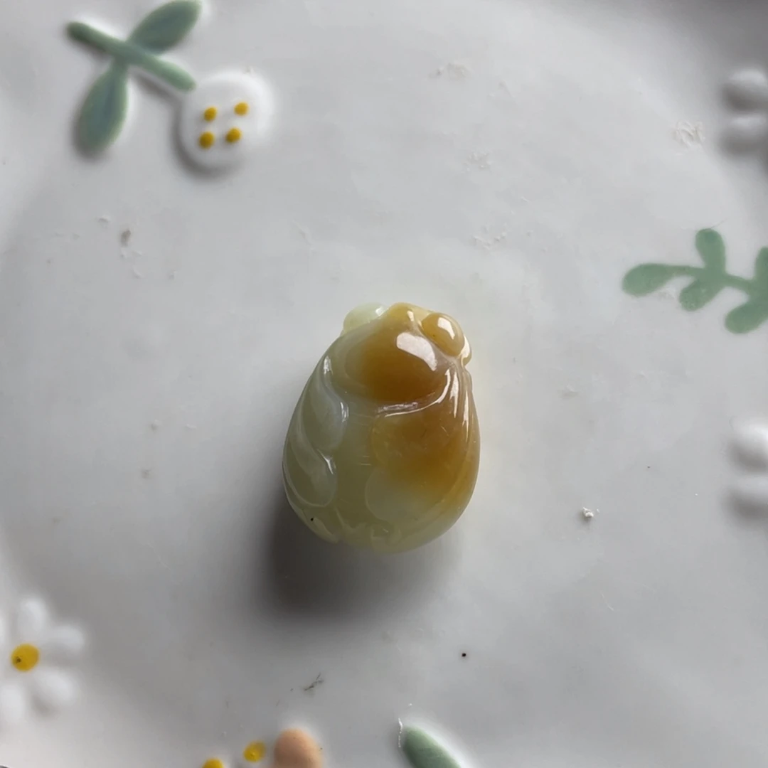 和田玉未镶嵌颈饰一鸣惊人