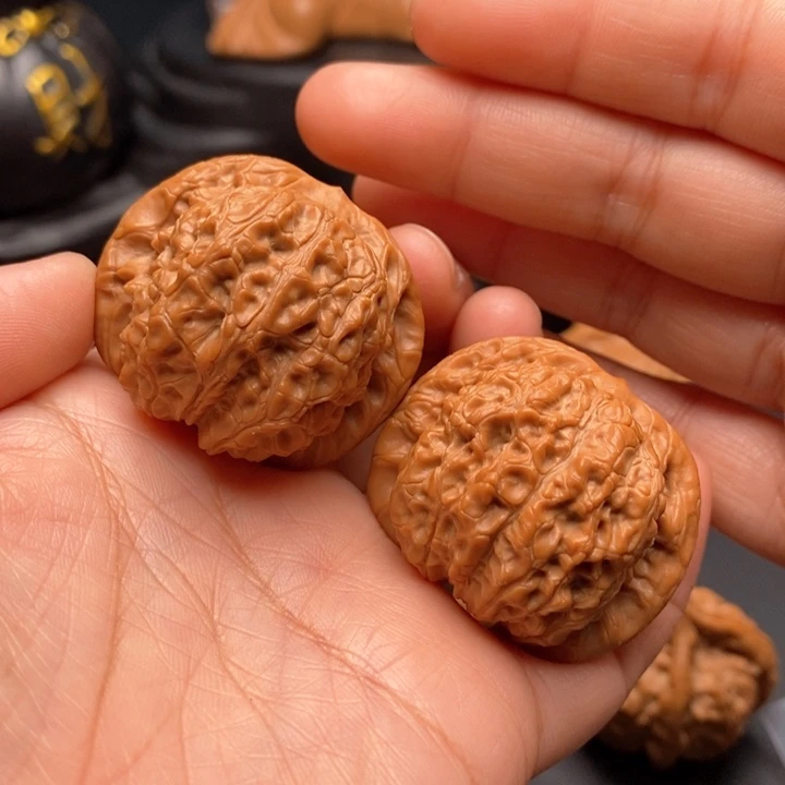 把件文玩核桃血麒麟39尺