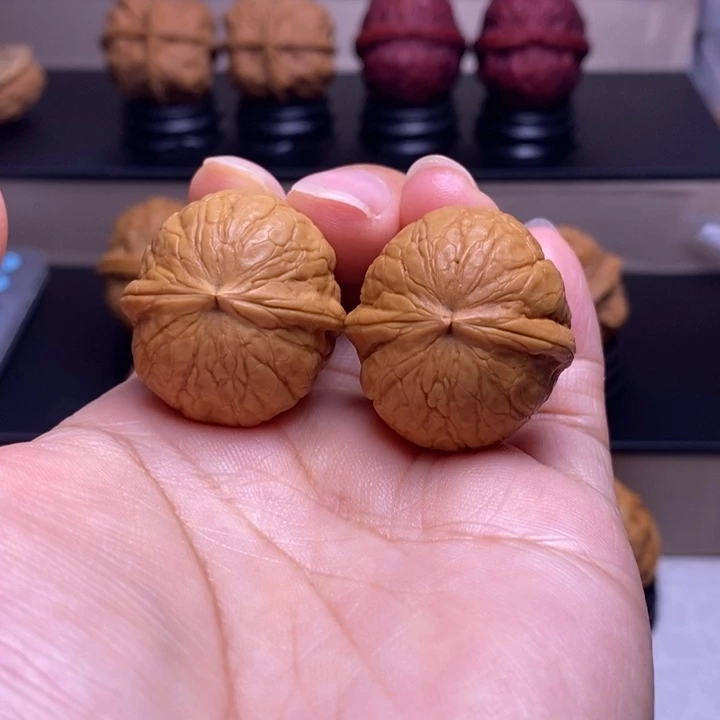 文玩核桃把件铁西瓜13