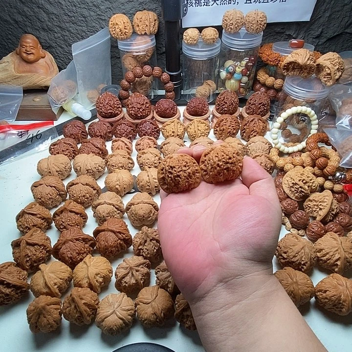 老***王文玩核桃把件血麒麟