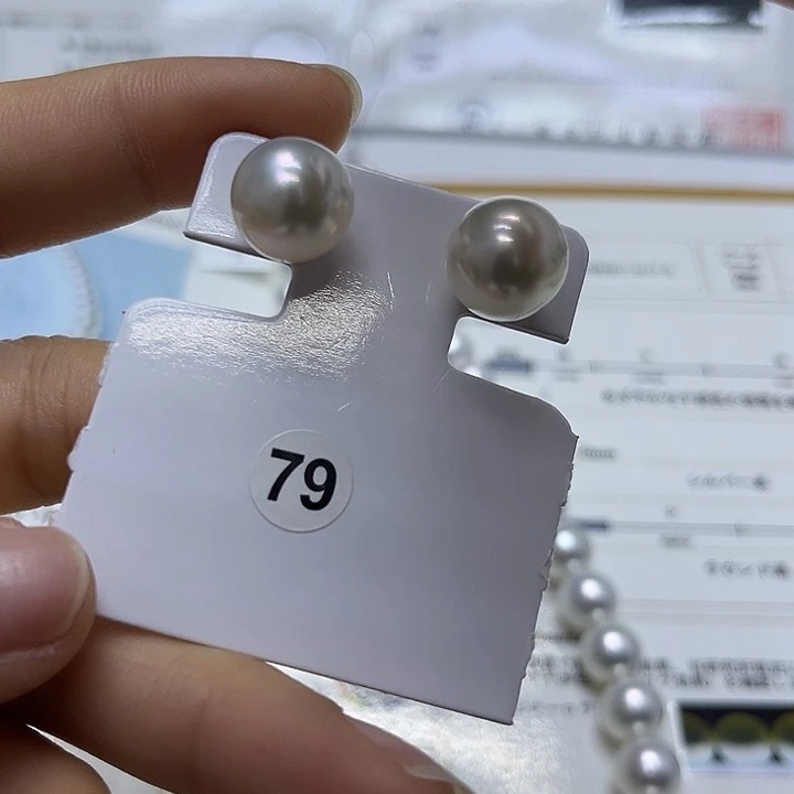 耳饰18K金镶嵌海水珍珠