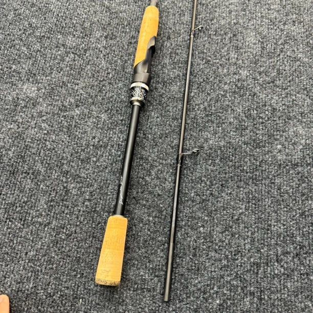 98#直柄两节路亚竿，二六款x40s662ml+极微使用无伤无裂裸杆