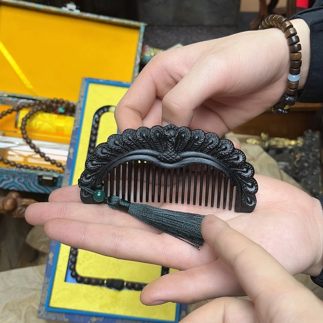 大叶紫檀（黑酸枝木类）