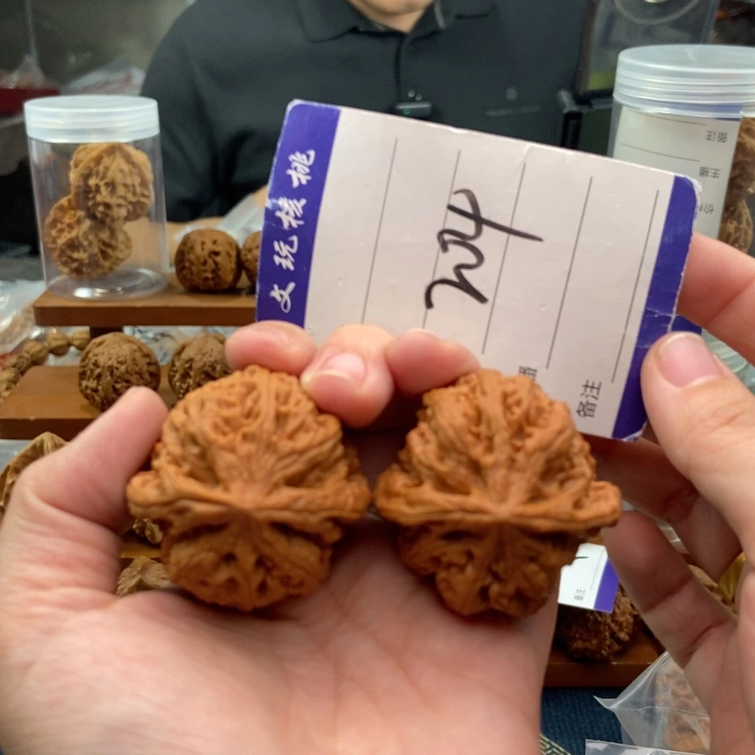 文玩核桃把件42粗筋