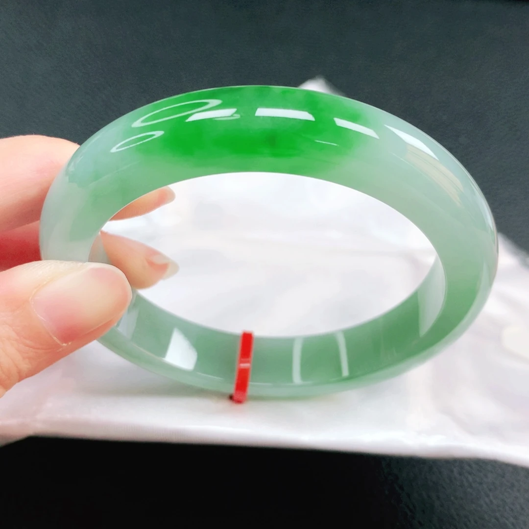 翡翠未镶嵌手镯58圈