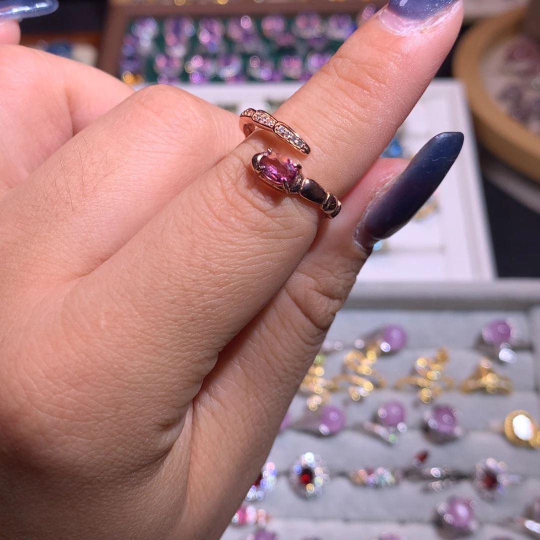 【闪购商品】水晶戒指银S925镶嵌我****?