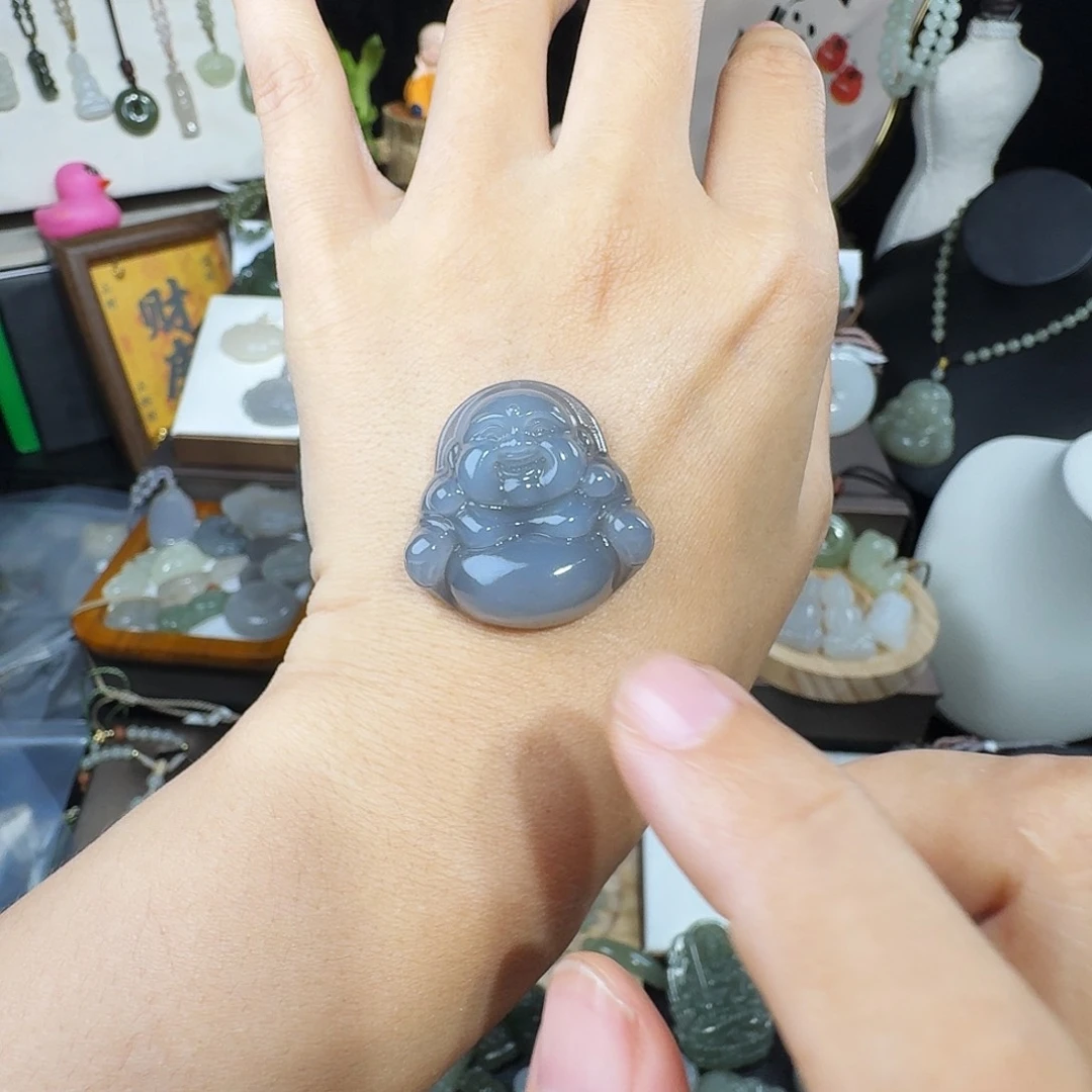 ঞ***ঞ颈饰未镶嵌和田玉