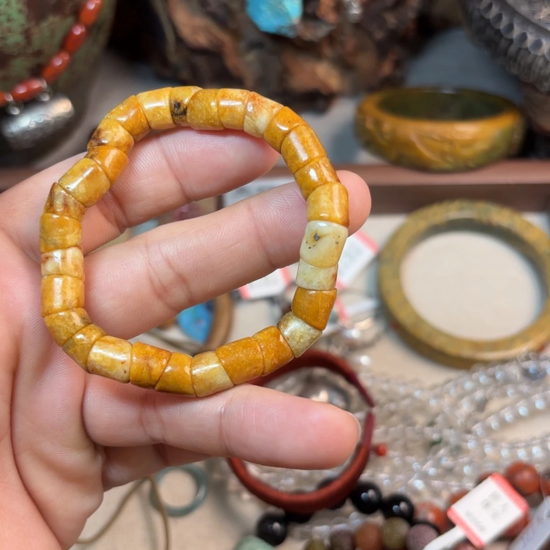 岫岩河磨玉（透闪石质玉）颈饰未镶嵌一*