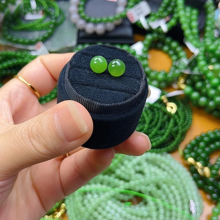 梅***酸和田玉银S925镶嵌颈饰