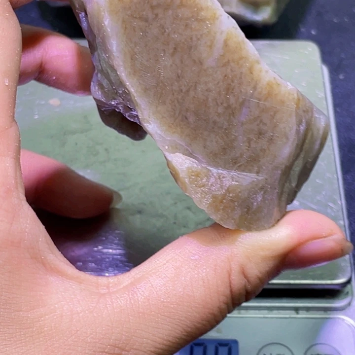 未镶嵌和田玉珠宝半成品