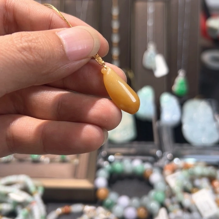颈饰未镶嵌翡翠缅甸翡翠福瓜