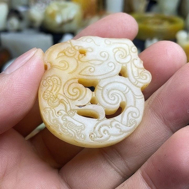 颈饰未镶嵌和田玉