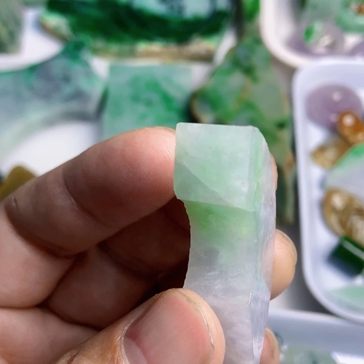 翡翠散珠天然翡翠A货挂件