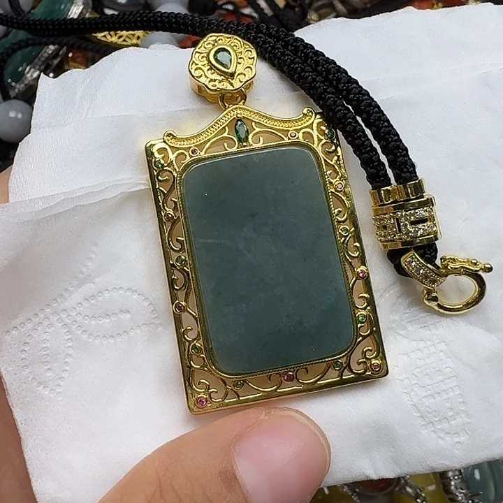 颈饰未镶嵌翡翠翡翠