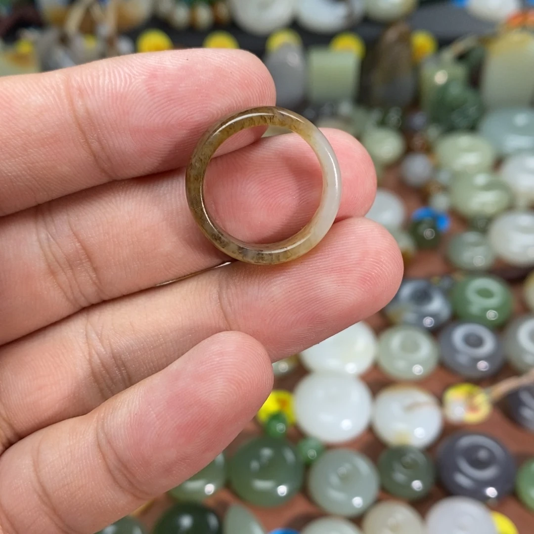 和田玉未镶嵌吊坠(不含链)