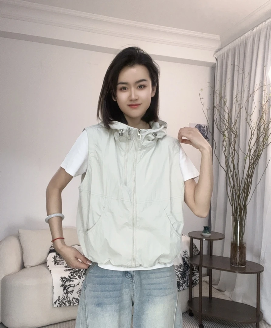 双拉链简约时尚百搭休闲风纯色系薄款连帽透气马甲