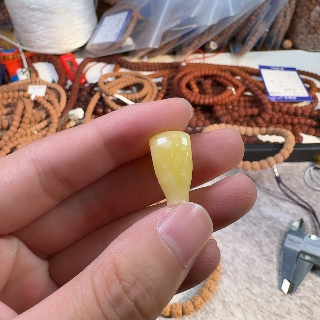 卖***柴金刚菩提吊坠三通