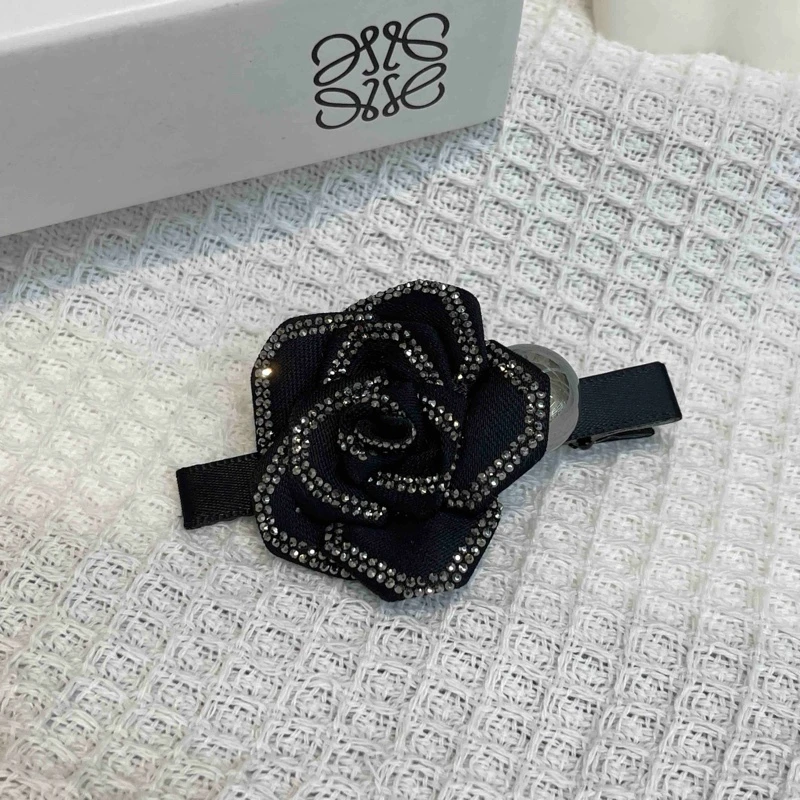 【小魏总珠宝】山茶花侧夹-8cm