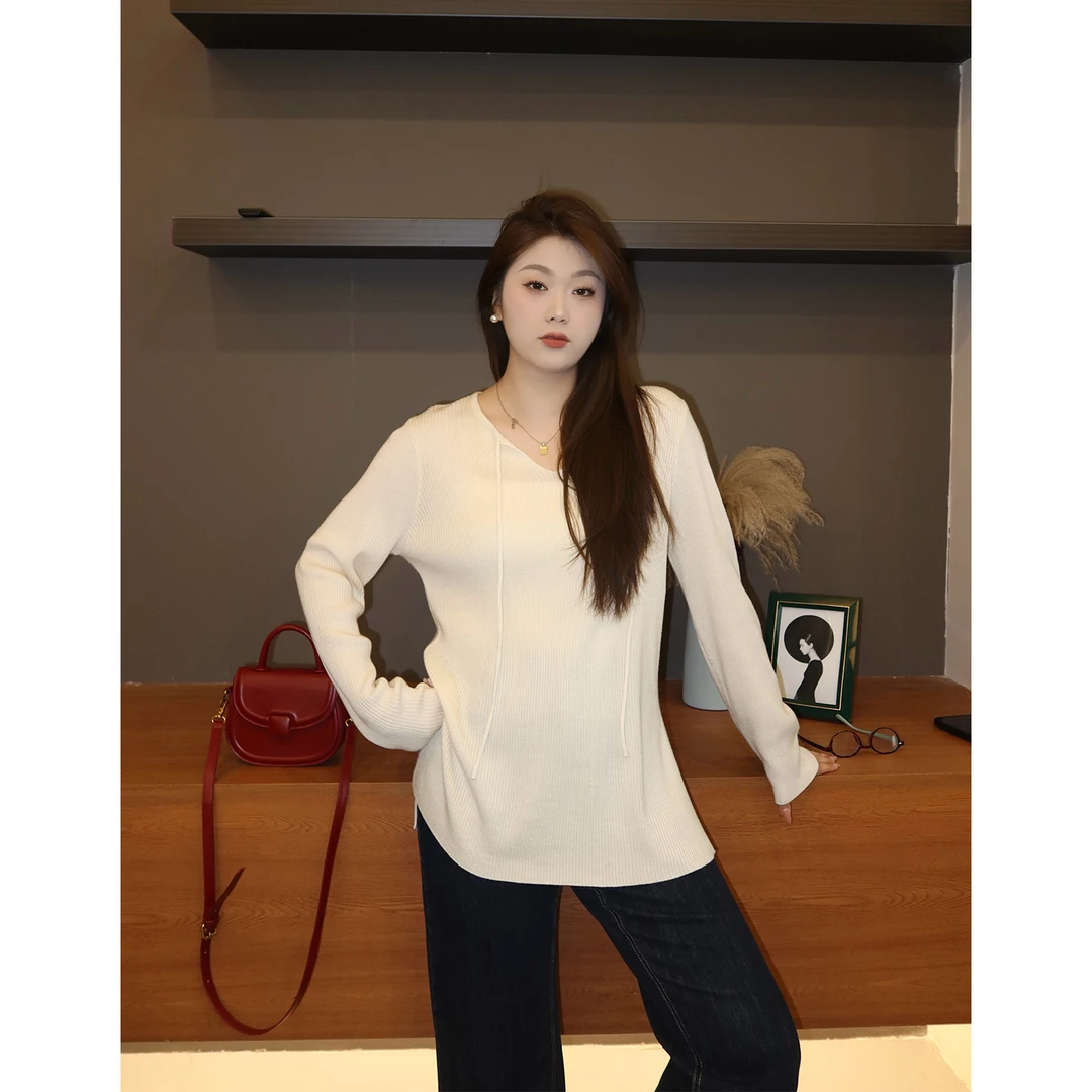 QC宣宣【适度散漫】微胖大码女时尚春百搭显瘦V领针织衫 ZY407J76