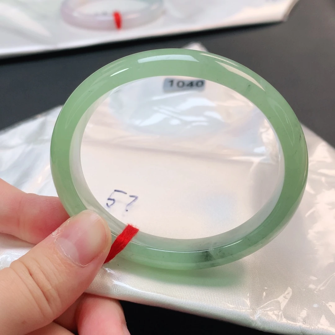 翡翠手镯未镶嵌1040号