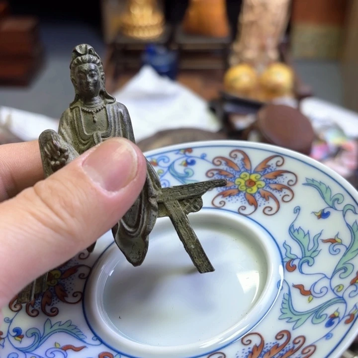瓷片逍****子精致雕刻工艺