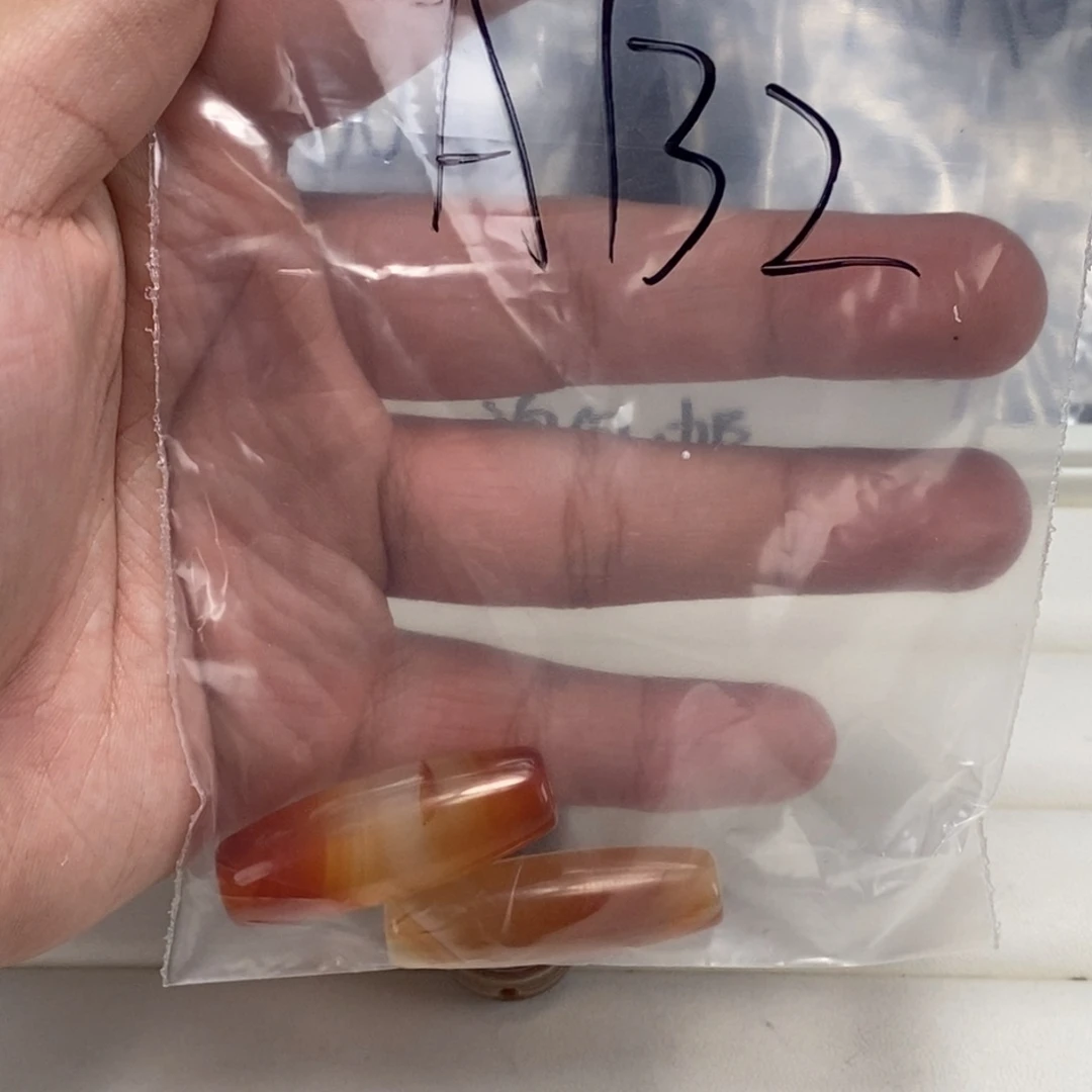 合金颈饰玛瑙/玉髓钱**谷