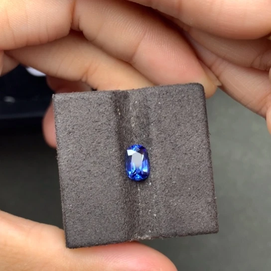 裸石蓝宝石天然蓝宝石1.21ct