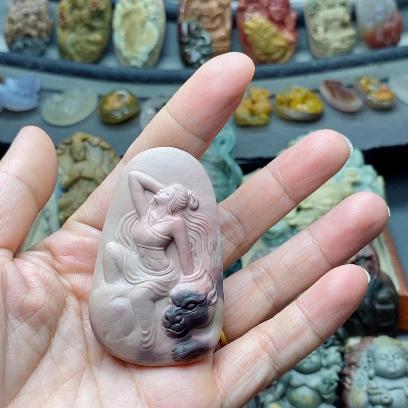 【闪购商品】定制石英质玉吊坠未镶嵌