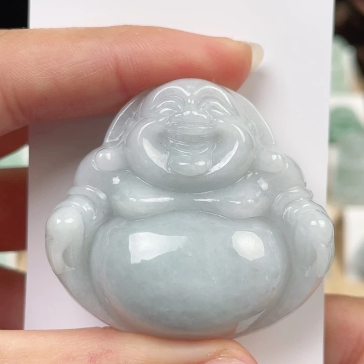 翡翠颈饰未镶嵌佛公