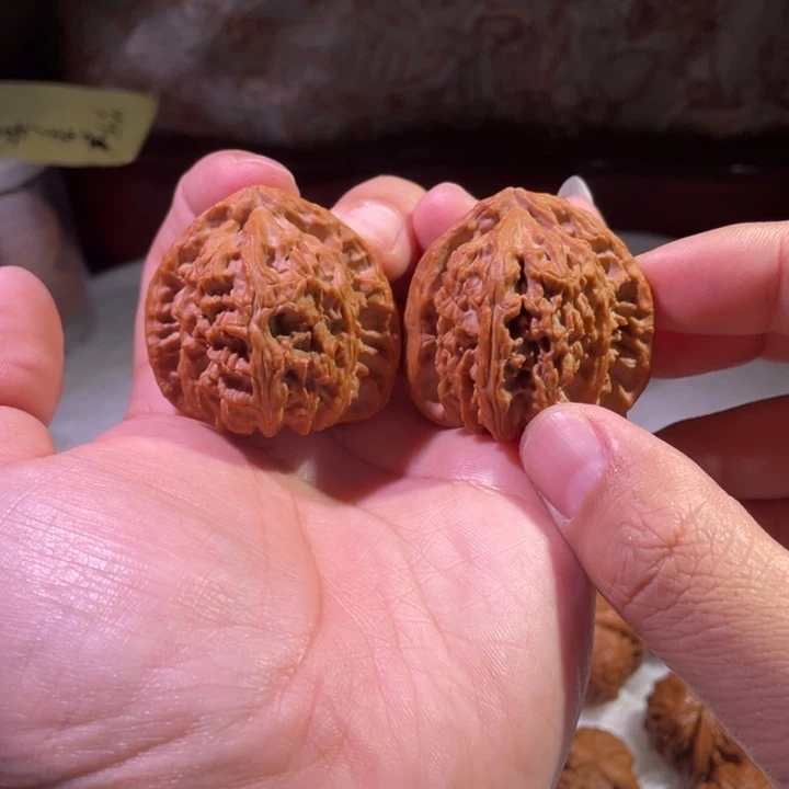 把件文玩核桃10-白狮子42+