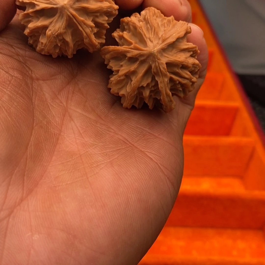 文玩核桃手把件岐山