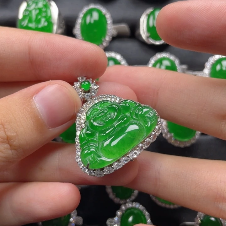 颈饰银S925镶嵌翡翠