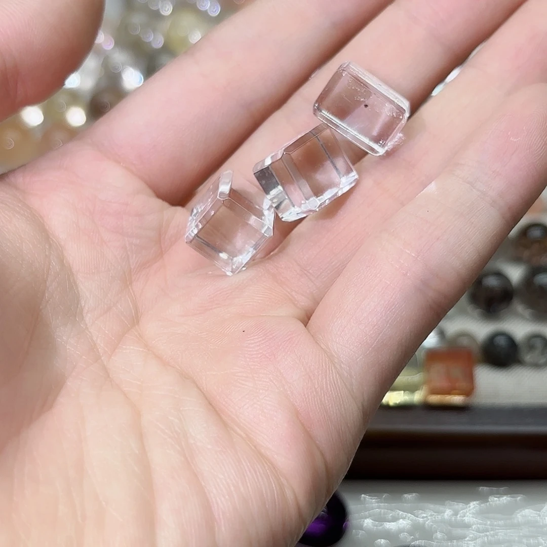 *****未镶嵌珠宝半成品水晶