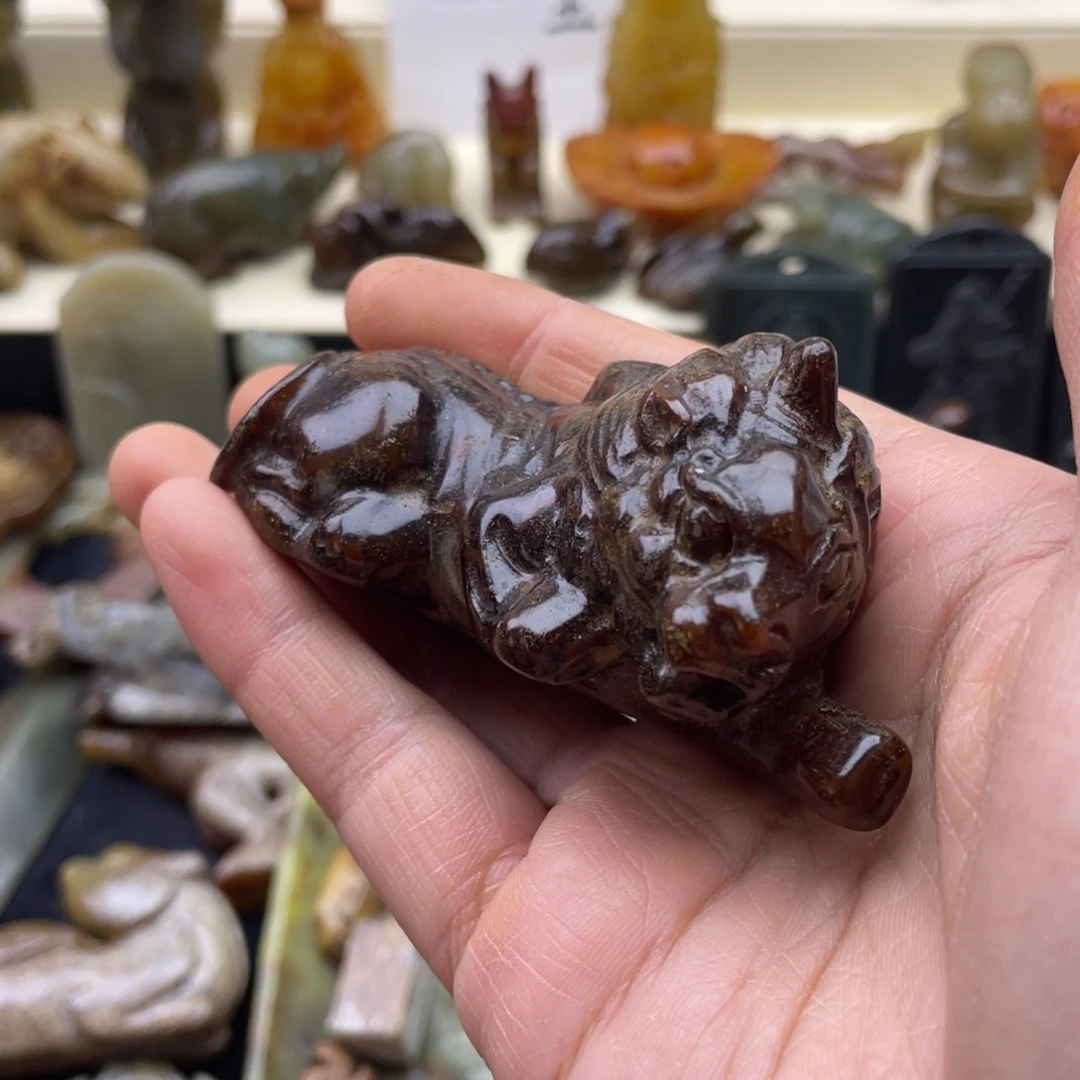 蛇纹石玉未镶嵌颈饰无孔