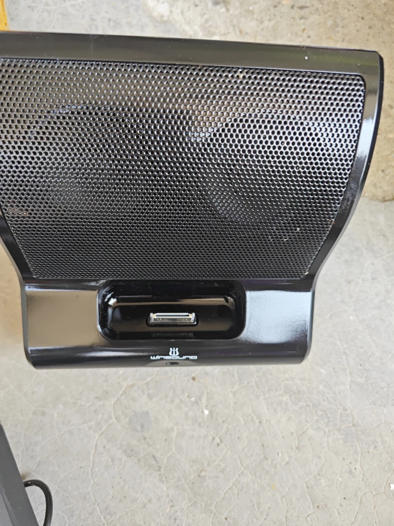 9新  音箱小音箱一个价格包邮坏的