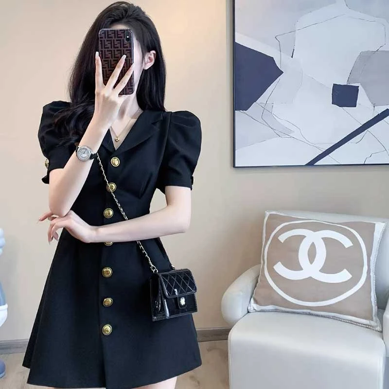 2025夏季新款法式气质高级感裙子收腰显瘦小个子黑色连衣裙D0817